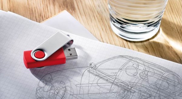 Obrázky: USB kľúč Techmate vyklápací, 2GB, červená-strieb., Obrázok 6