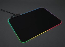 Obrázky: RGB herná podložka pod myš