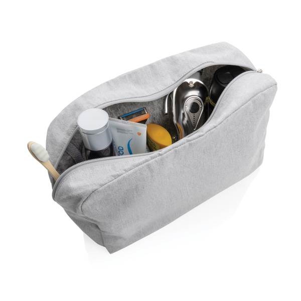 Obrázky: Šedá toaletná taška z 285g recykl. plátna AWARE™, Obrázok 2