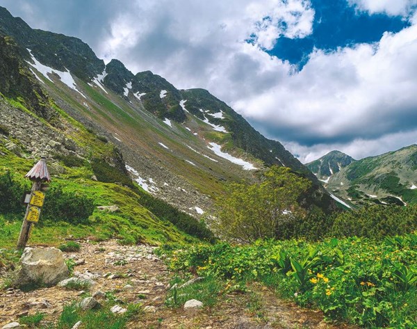 Obrázky: TATRY, nástenný kalendár 330x330 mm, Obrázok 9