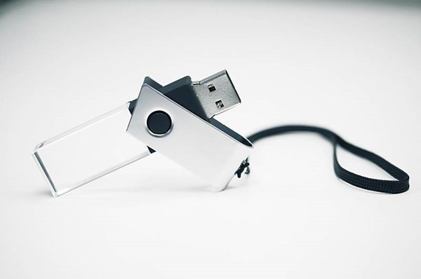 Obrázky: CRYSTAL ROTATE čierny USB flash disk 64GB s LED