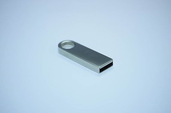 Obrázky: Compact hliníkový USB flash disk s očkom 16GB, Obrázok 2