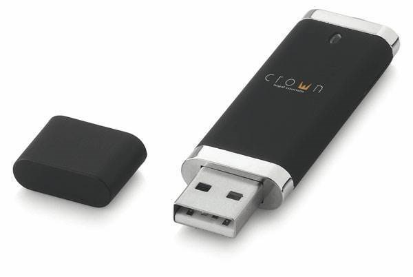 Obrázky: Čierny plastový USB flash disk 64GB s krytkou