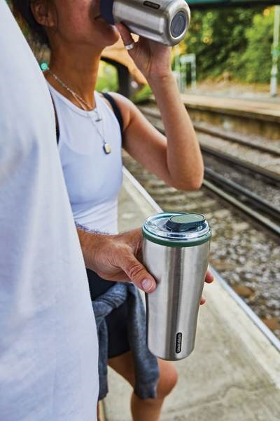 Obrázky: Nerezový termo hrnček 600ml Black+Blum, olivová, Obrázok 8