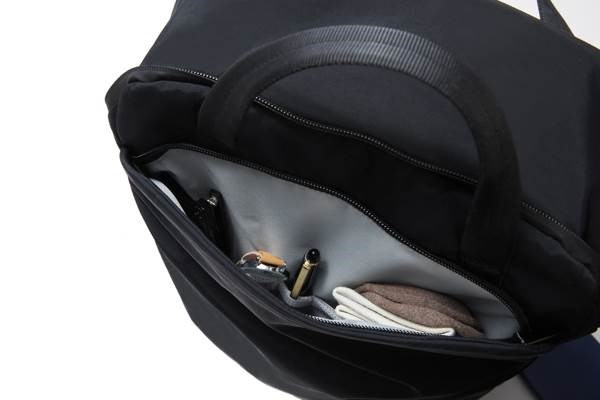 Obrázky: Čierny ruksak Soft Tote s dvojitým zipsom, Obrázok 21