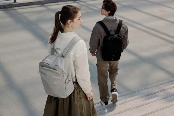 Obrázky: Šedý ruksak Soft Tote s dvojitým zipsom, Obrázok 15