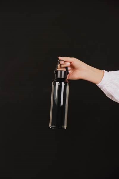 Obrázky: Transparentná čierna fľaša na vodu z RPET 550 ml, Obrázok 5