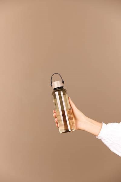 Obrázky: Transparentná béžová fľaša na vodu z RPET 550 ml, Obrázok 5