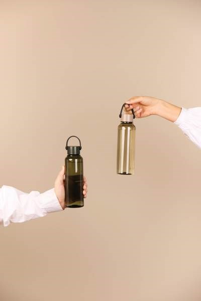 Obrázky: Transparentná béžová fľaša na vodu z RPET 550 ml, Obrázok 9