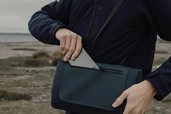 Obrázky: Nám. modrá pikniková deka s dlhým popruhom, Obrázok 5