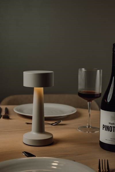 Obrázky: Šedá stolová lampa VINGA Maris z RCS recykl. ABS, Obrázok 6