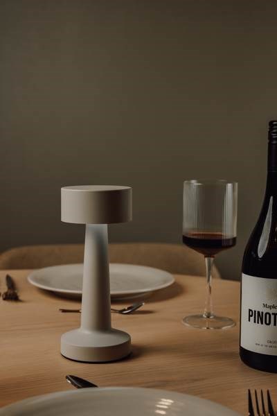 Obrázky: Šedá stolová lampa VINGA Maris z RCS recykl. ABS, Obrázok 7