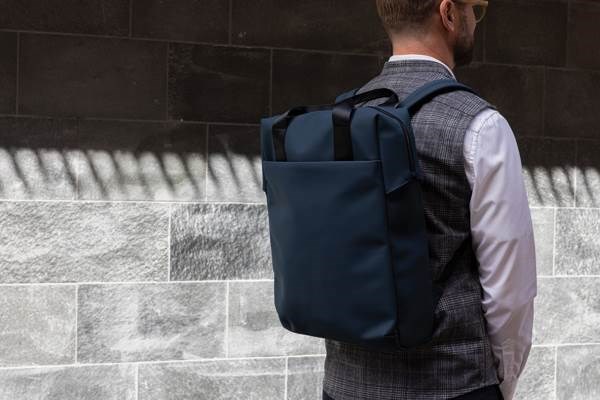 Obrázky: Taška/ruksak VINGA z RCS, nastav. popruhy, modrá, Obrázok 8