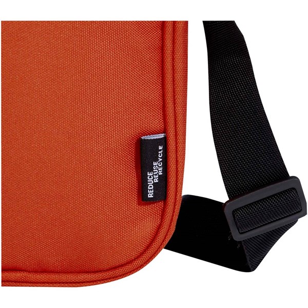 Obrázky: Tehlová recyk. vodoodpudivá crossbody taška, 2 l, Obrázok 3