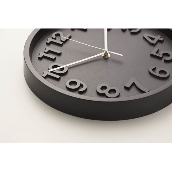 Obrázky: Čierne nástenné hodiny z PP, Obrázok 4