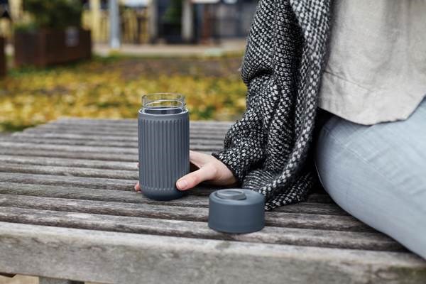 Obrázky: Cestovný pohár Black+Blum, 340 ml, sivý, Obrázok 5