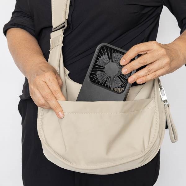 Obrázky: Nabíjateľný st.ventilátor z rec.plastu RCS, čierny, Obrázok 8