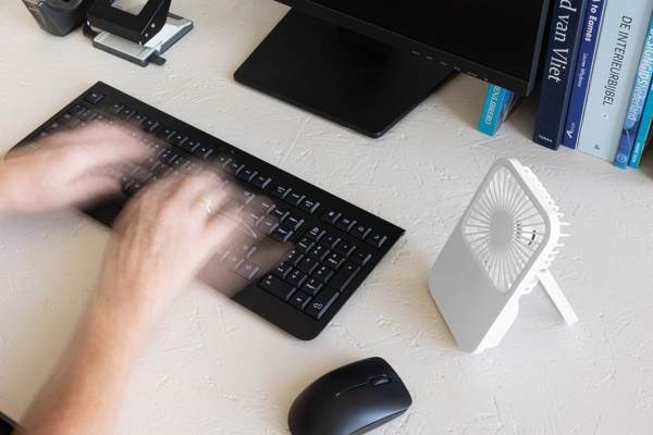 Obrázky: Recyklovaný nabíjateľný stol.ventilátor RCS, biely, Obrázok 5