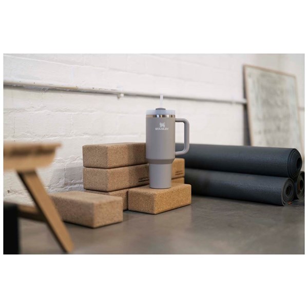 Obrázky: Šedý 1,2l termohrnček Stanley Quencher H2.0, Obrázok 5